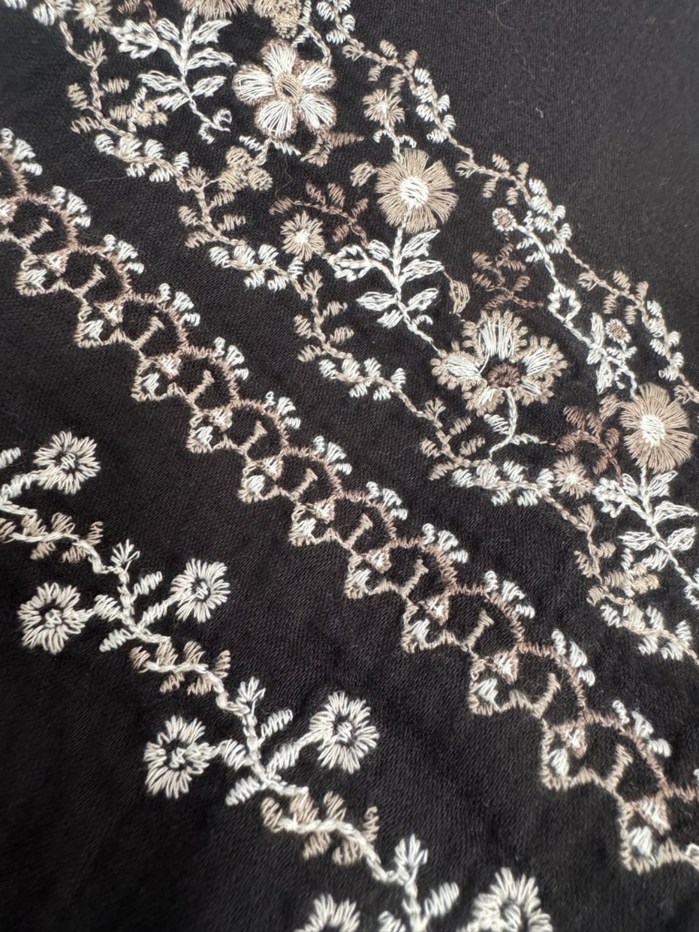 Old Navy Black Embroidered Boho Peasant Blouse Tassel Tie Large - Picture 4 of 11